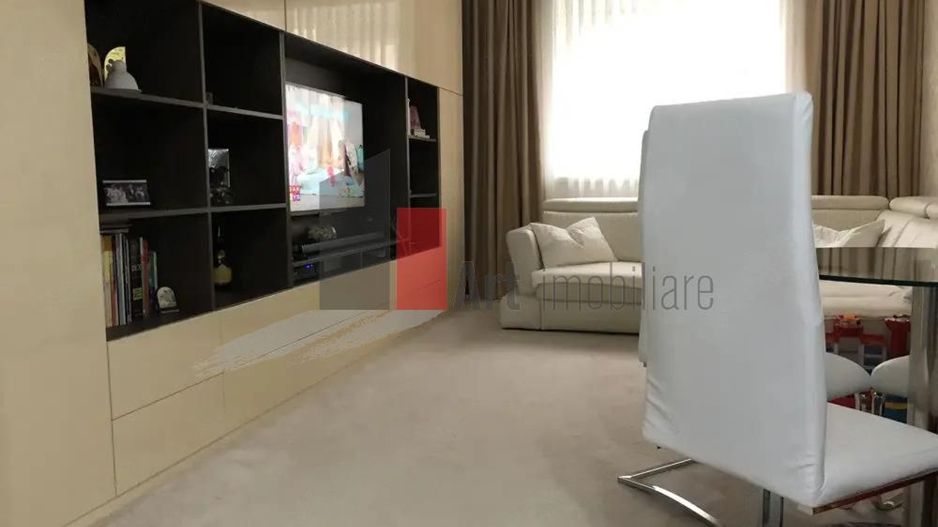 Apartament  2 camere Vitan Rin - Poză 2