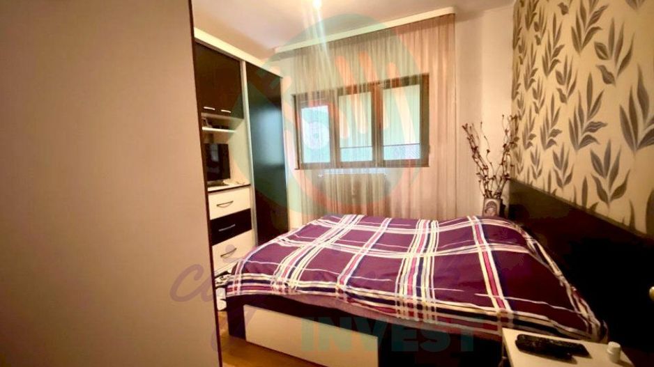 Vila cocheta cu teren de 400 mp - Poză 15