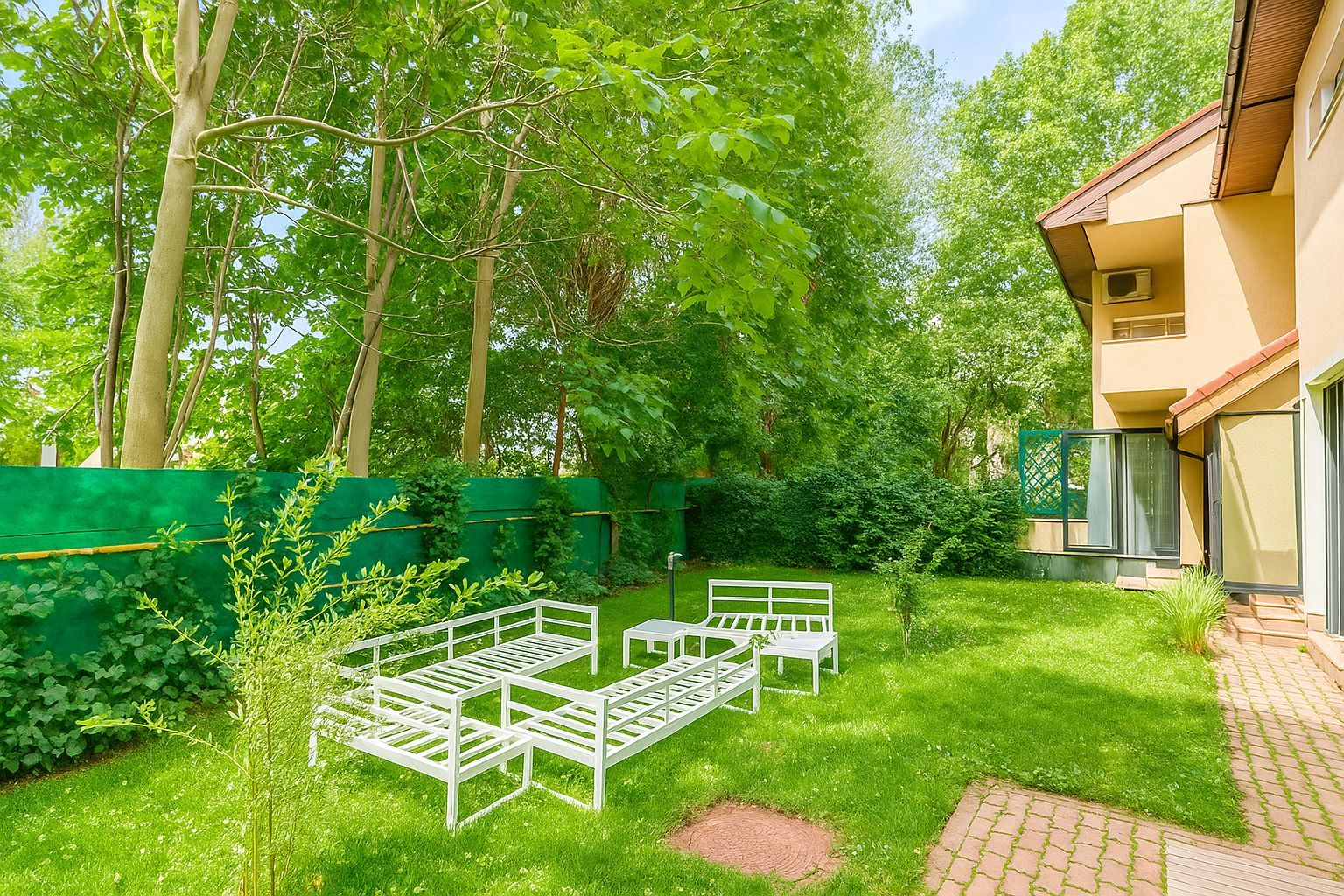 Vila 6 camere || Erou Iancu Nicolae || Garaj - Poză 3