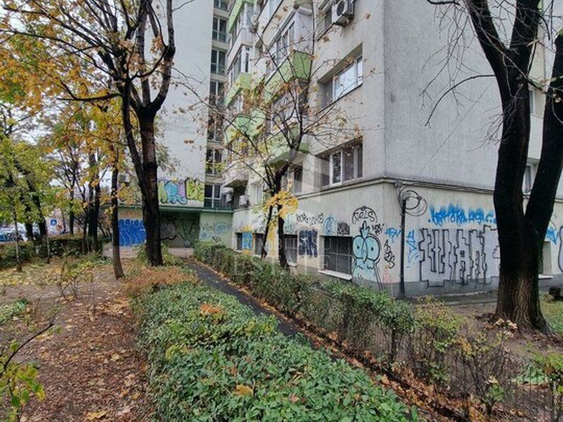 3 Cam Renovat Victoriei Iancu de Hunedoara Metrou Stradal Vedere Spate Lateral - Poză 7