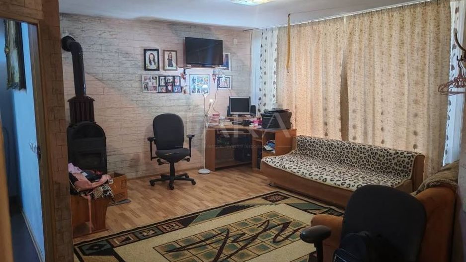 Casă în Sânnicoara cu teren generos de 800 mp - Poză 1