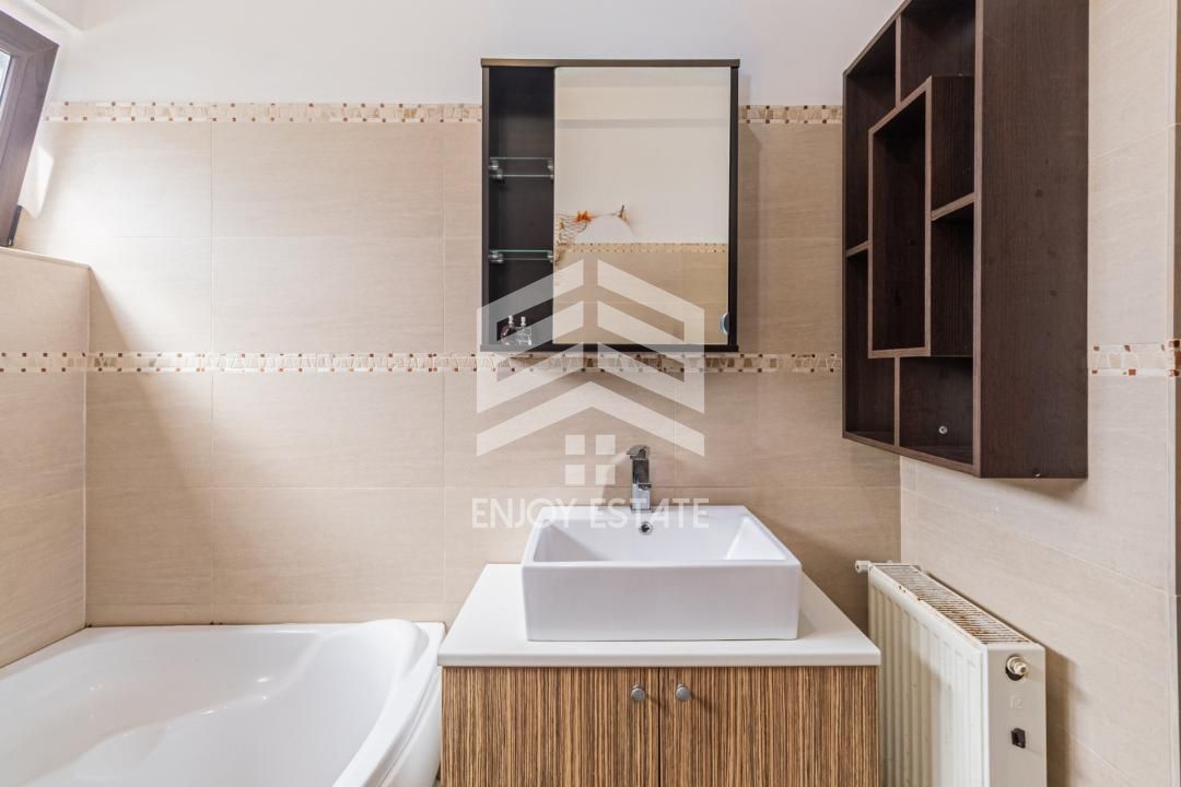 Apartament 4 camere si Curte Proprie | Parcare Inclusă - Poză 18