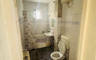 De vanzare Apartament 3 camere, Central, Piata Mica, et 3/4, Arad - Poză 8