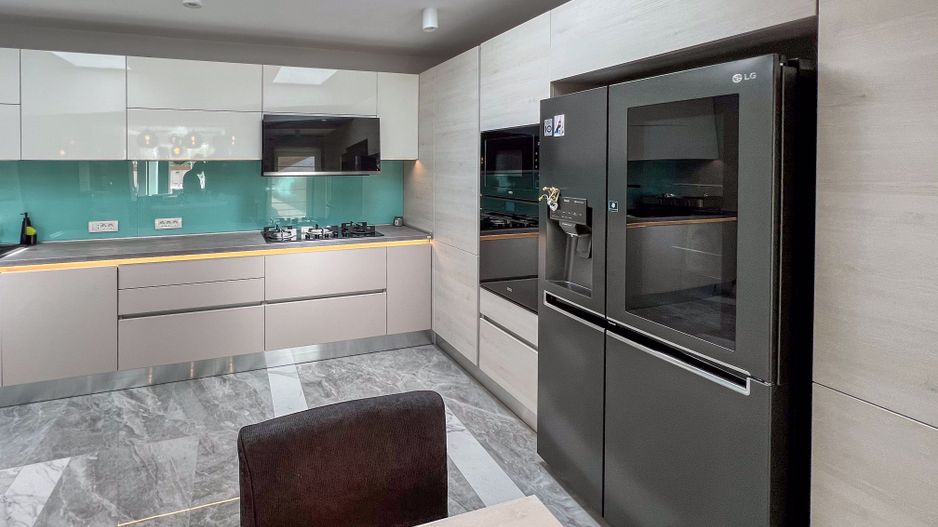 Ready to move  |  Vila premium cu piscina și jacuzzi încălzite - Poză 28