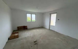 Casa si spatiu comercial in Radauti, teren 822 mp - Poză 14