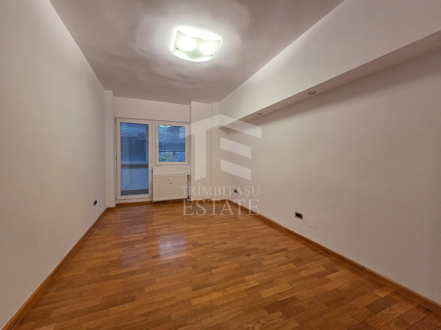 Apart 3 camere birouri stradal Bulevardul Unirii colt Nerva Traian - Poză 18
