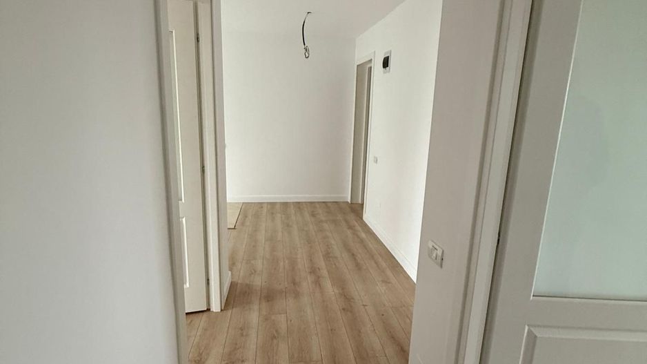 Mutare imediată! Vilă duplex 4 camere cu curte proprie - Poză 13