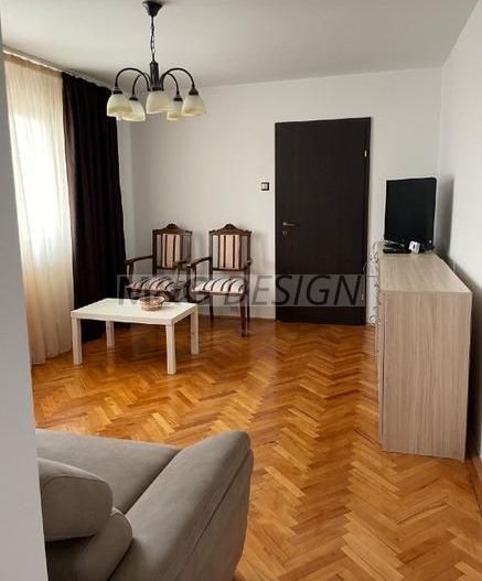 Apartament 3 camere zona Circumvalatiunii etaj 2 cu centrala - Poză 1