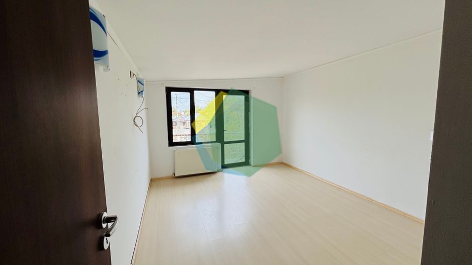 CASĂ CU 6 CAMERE ÎN COPĂCENI | 238 MP UTILI SI CURTE GENEROASĂ - Poză 16