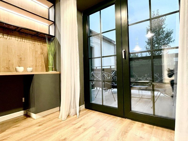 Elegant, finisaje premium, locație deosebita - 3 camere  în Bălcescu - Poză 9