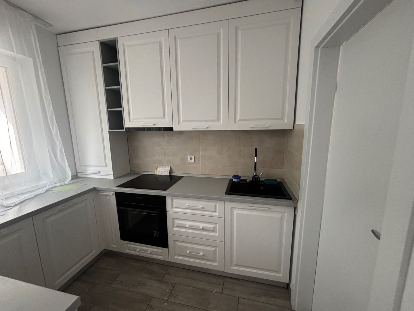 De Închiriat - Apartament 2 Camere Cetate - Poză 2