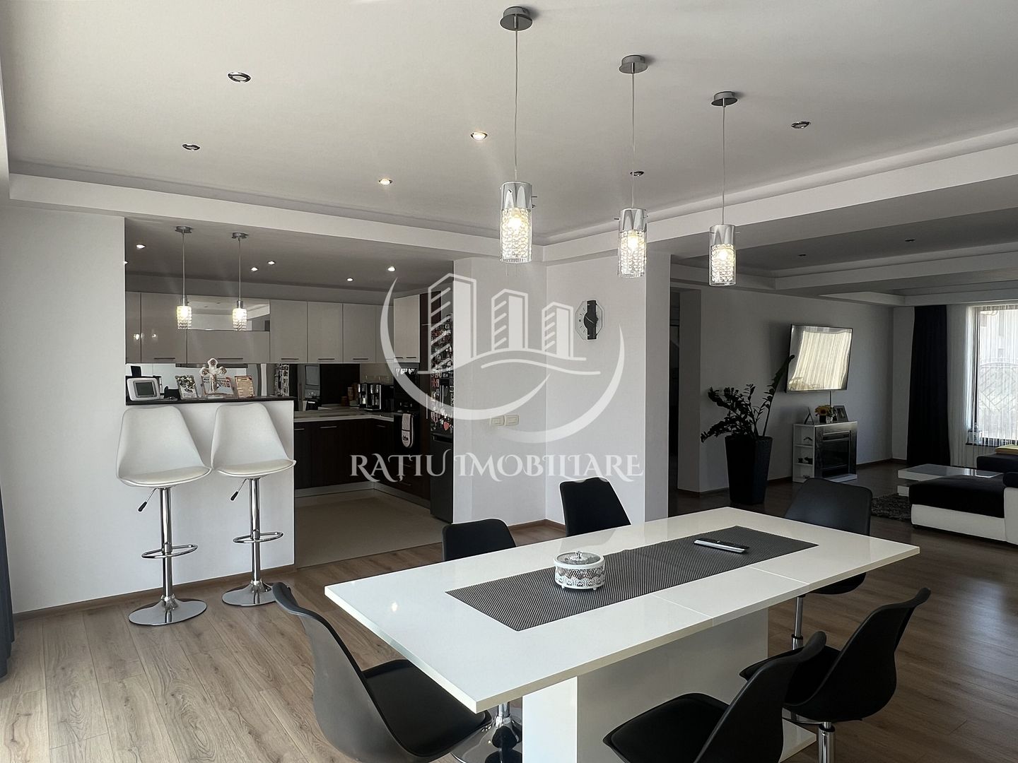 Casa cu 5 camere | P+M | Iosia | Oradea - Poză 7