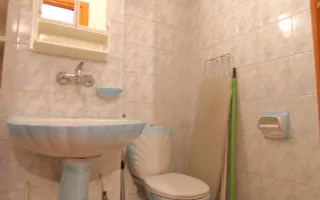 3 camere, centrala proprie, boxa la subsol, garaj - Poză 17