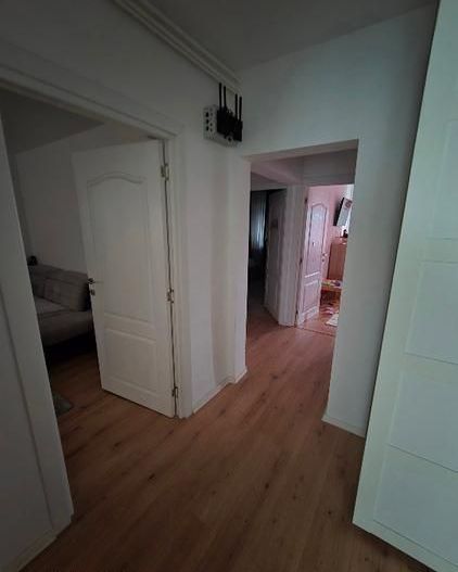 Vanzare Apartament 4 Camere Adiacent Nerva Traian - Centrala Proprie - Poză 12