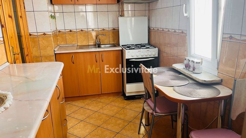 Apartament ultracentral, 3 camere, cu priveliste impresionanta, langa Mercur - Poză 17
