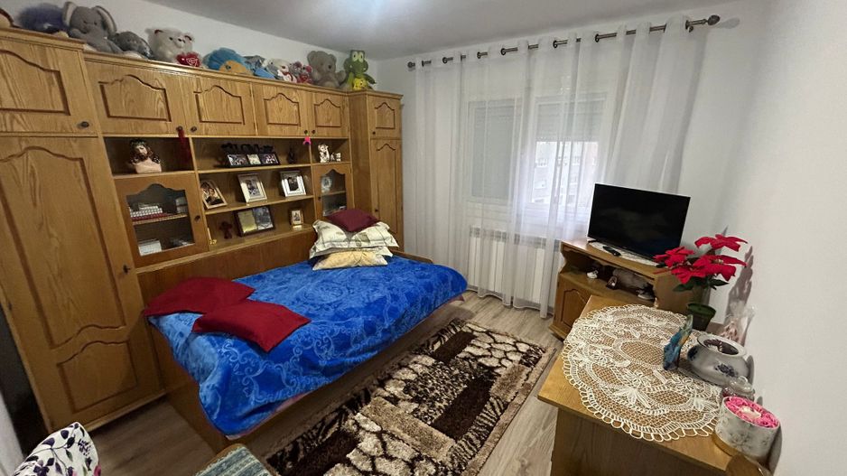 Apartament 2 camere, decomandat - Cugir - Poză 3