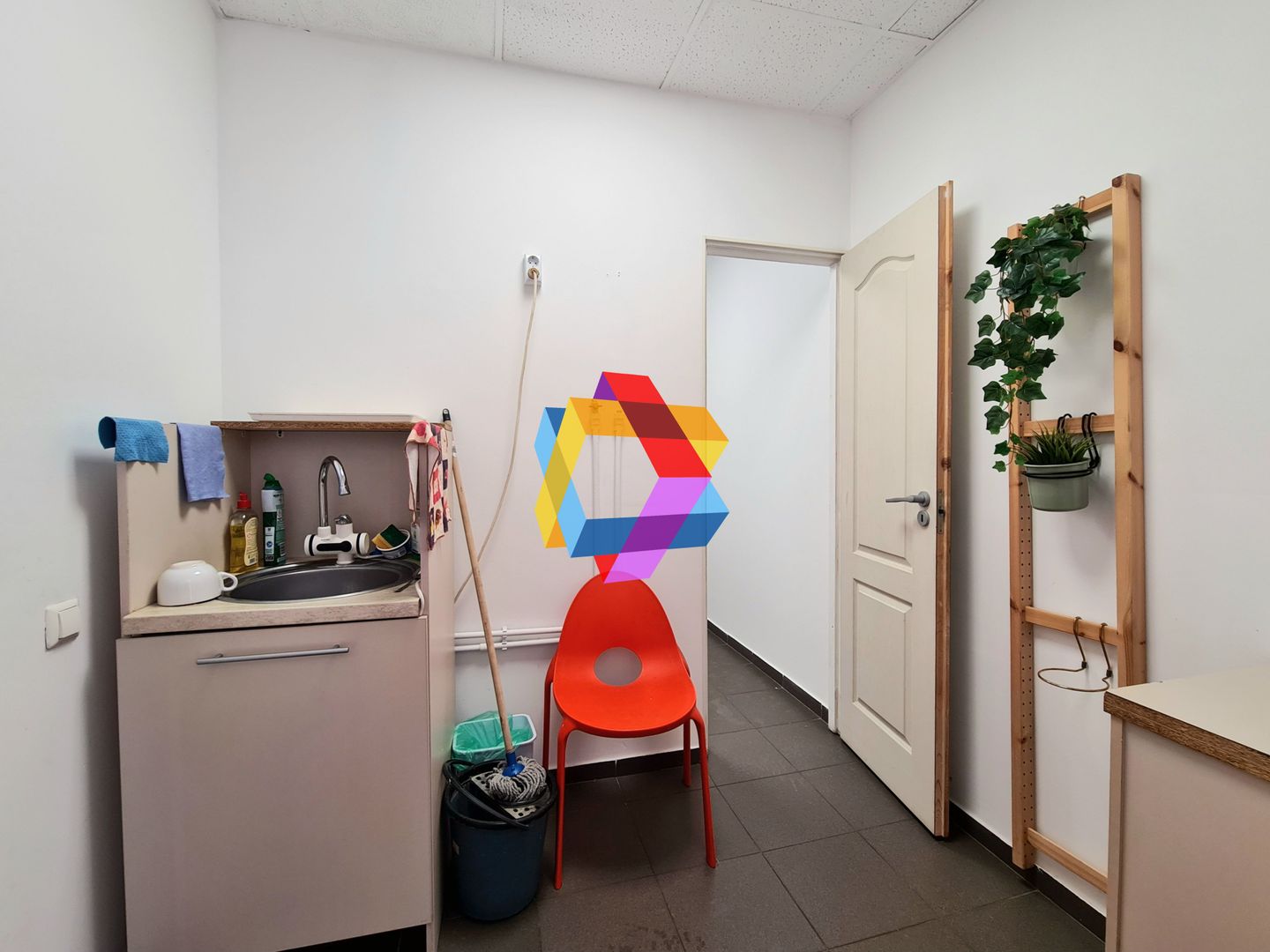 Spatiu comercial de închiriat Brasov- 90 mp # plus-imo.ro - Poză 3