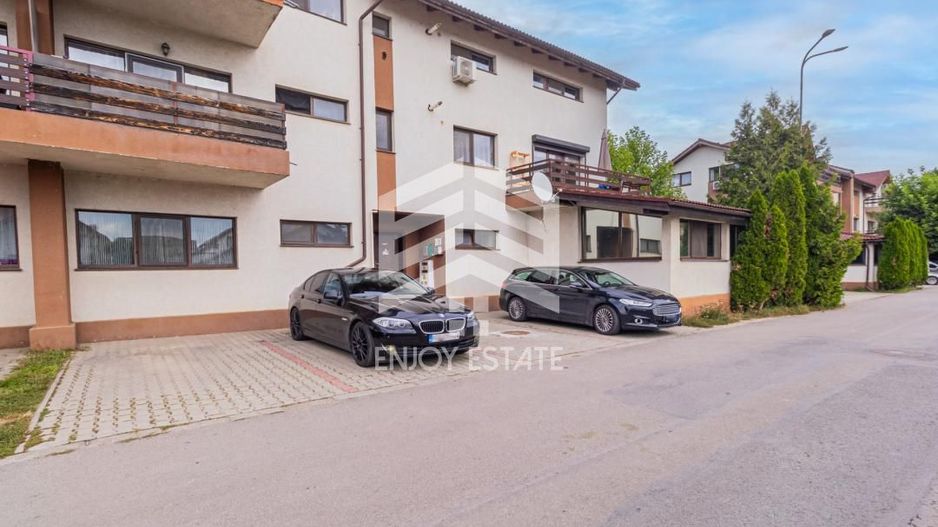 Apartament 4 camere si Curte Proprie | Parcare Inclusă - Poză 9