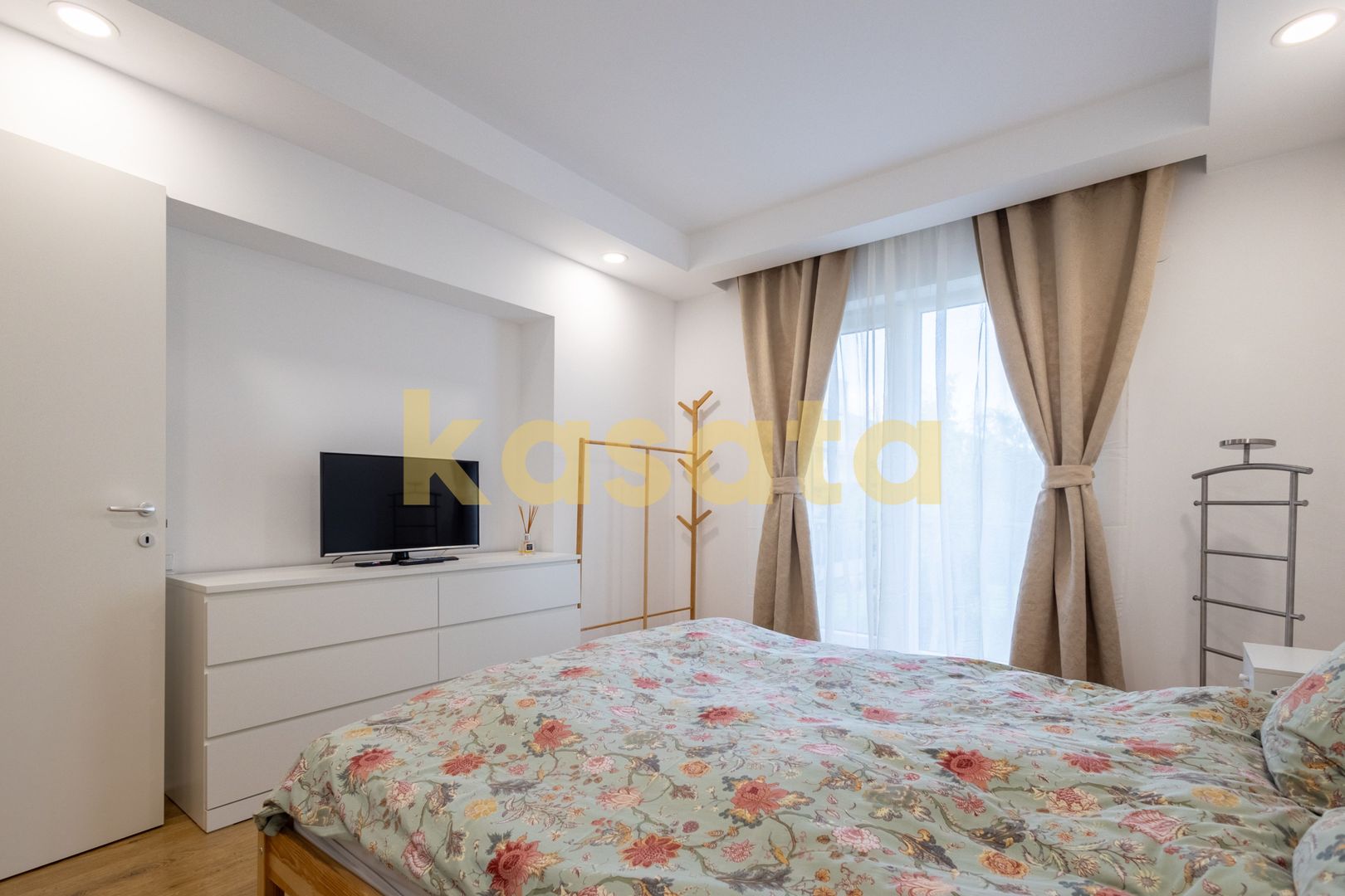Apartament 2 camere de închiriat | Cosmopolis | Parcare | Zona verde - Poză 8