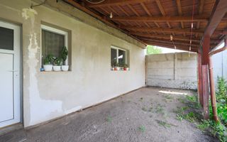 Casă renovată cu 3 camere din cărămidă în Gradiste - Poză 8