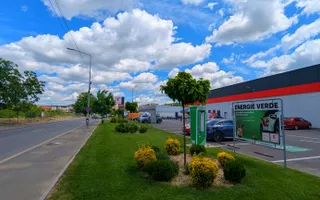 Spatiu comercial 252 mp, vitrina 12 ml, acces dublu, Bd. Metalurgiei - Poză 13