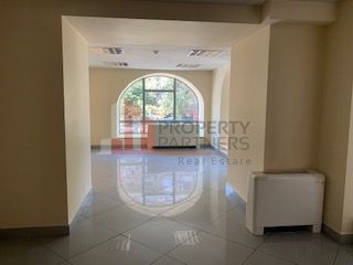 Spatiu comericial in cladire consolidata si renovata. - Poză 5