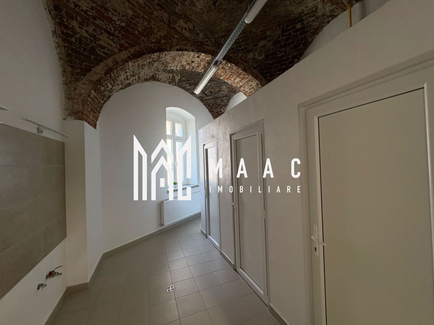 Proprietate ultracentrală cu potențial mixt – 1285 mp, acces dublu - Poză 10