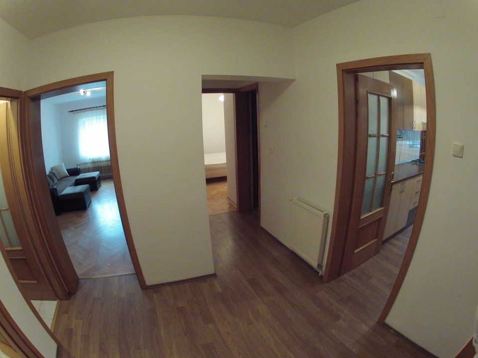 Apartament 3 camere + 2 bai in bloc vila.de 4 etaje, Racadau - Poză 2