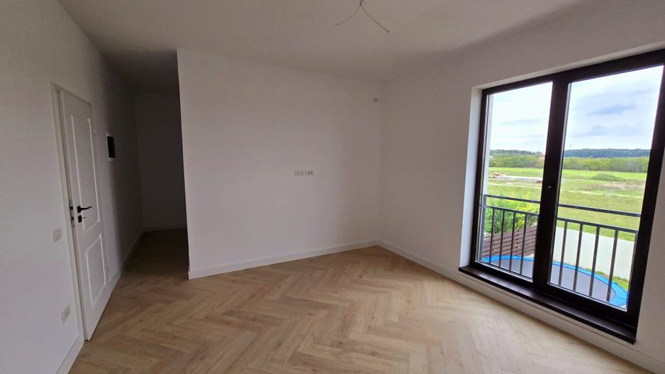 VILA 5 CAMERE | CORBEANCA | LANGA PADURE - Poză 13