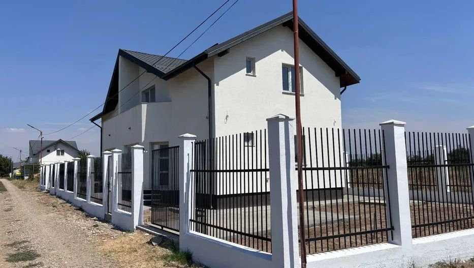 Casa cu 4 camere | Mogosoaia | Panouri solare | Pompa de caldura - Poză 2