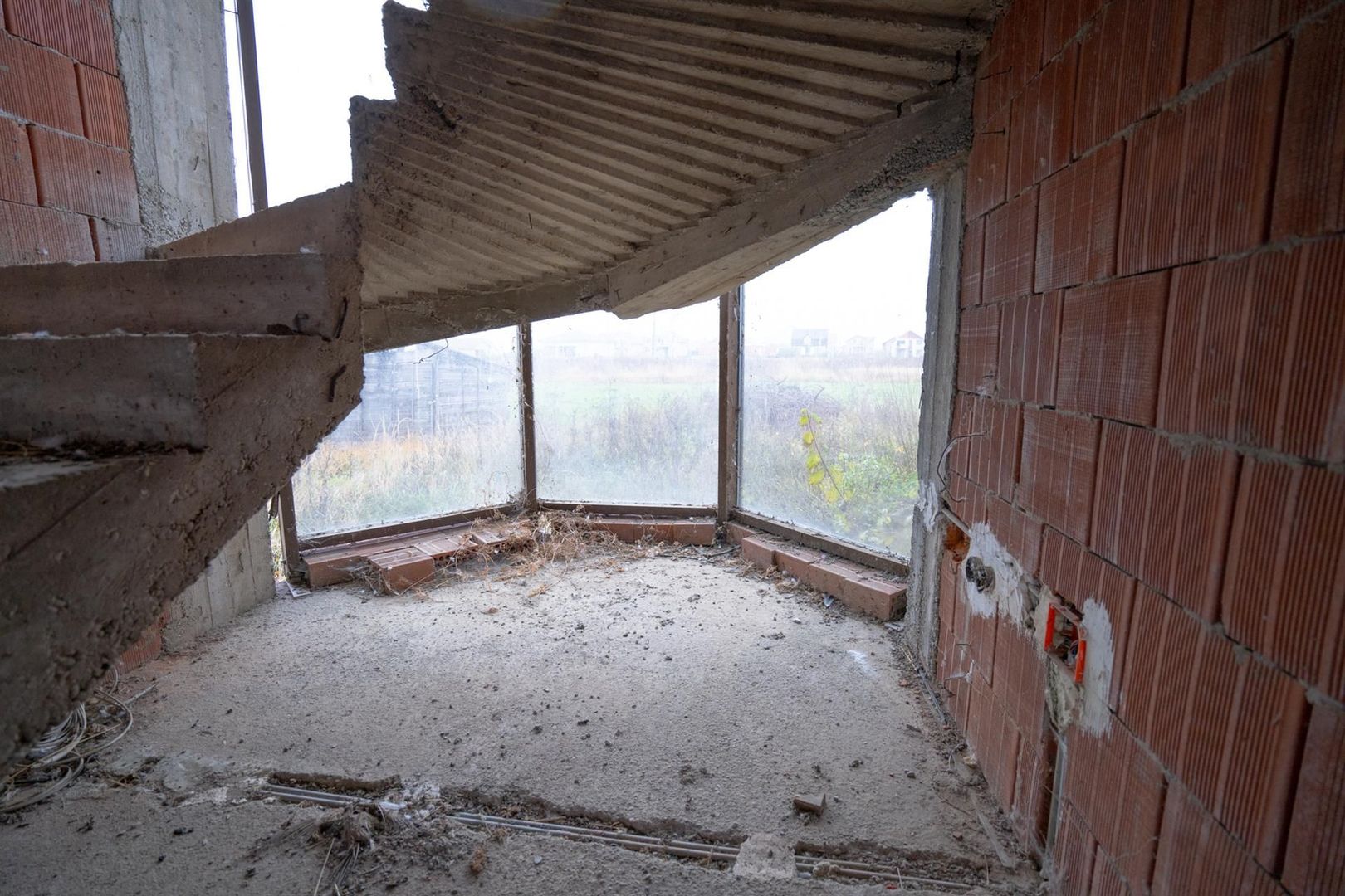 Casa de vanzare 7 camere P+E Sanmartin sat.Rontau - Poză 15