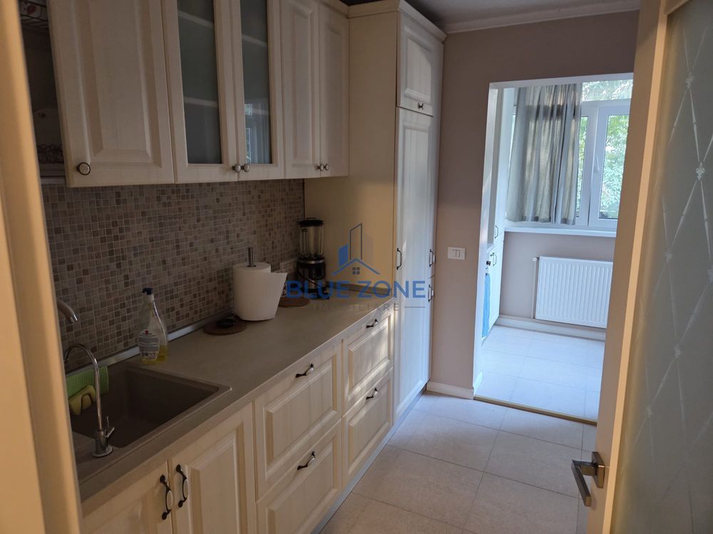 Inchiriez apartament 3 camere - Poză 1