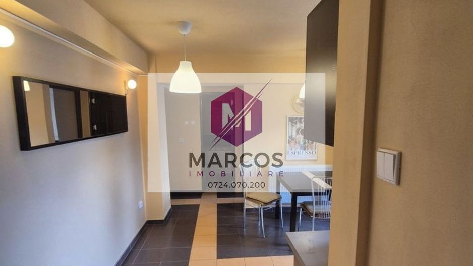 Vand apartament 3 camere Micro 4 - Poză 4