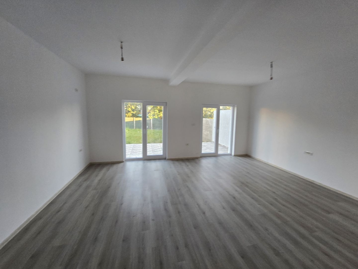 Sanandrei, Drum Asfaltat, Teren Generos, Buc Separata, 3 Dor, 2 Bai, dressing - Poză 16