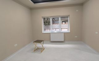 CAPITOL - Bdul Mamaia parter de vila stradal! - Poză 3