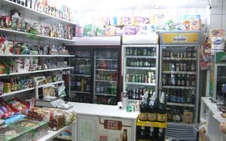 Cedez spatiu si afacere din mers  pe bld. Liviu Rebreanu 6 - Minimarket cu societate sau fara. - Poză 2