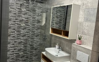 Apartament 2 camere, 42mp, parcare, terasa, balcon, lift, zona Terra - Poză 9