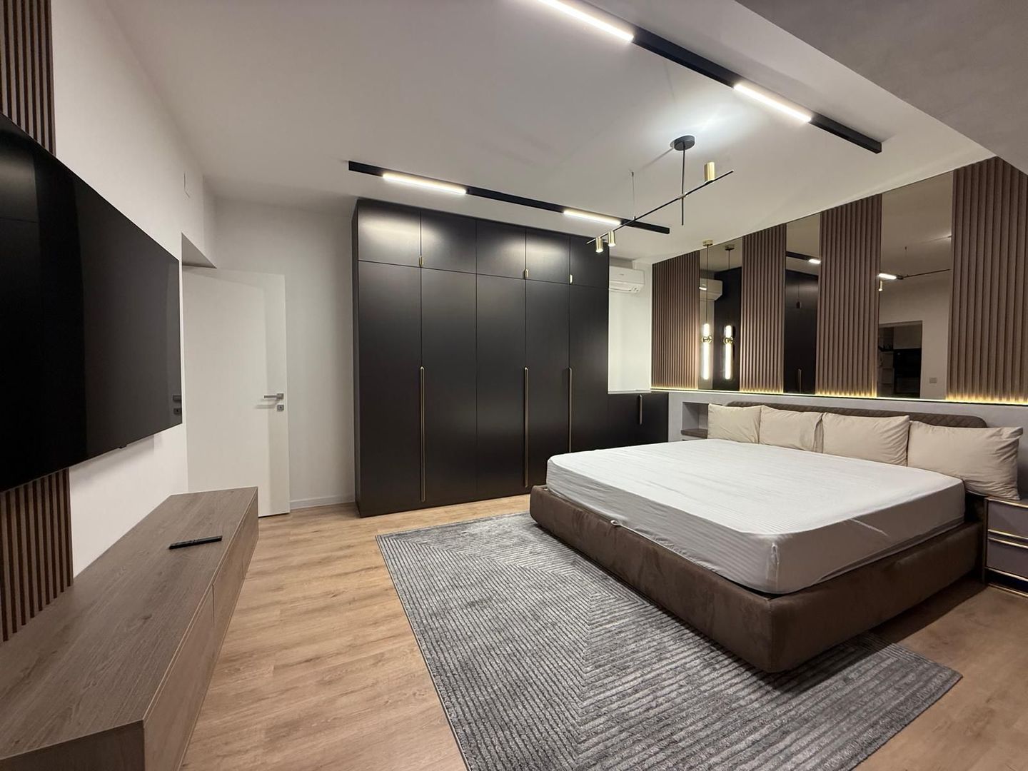 HIGH-CLASS 4 rooms apartment for rent | PIPERA OMV - Poză 6