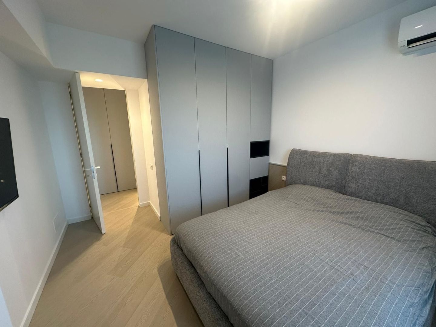 Apartament 2 camere de inchiriat  cu parcare | Cortina North - Poză 5