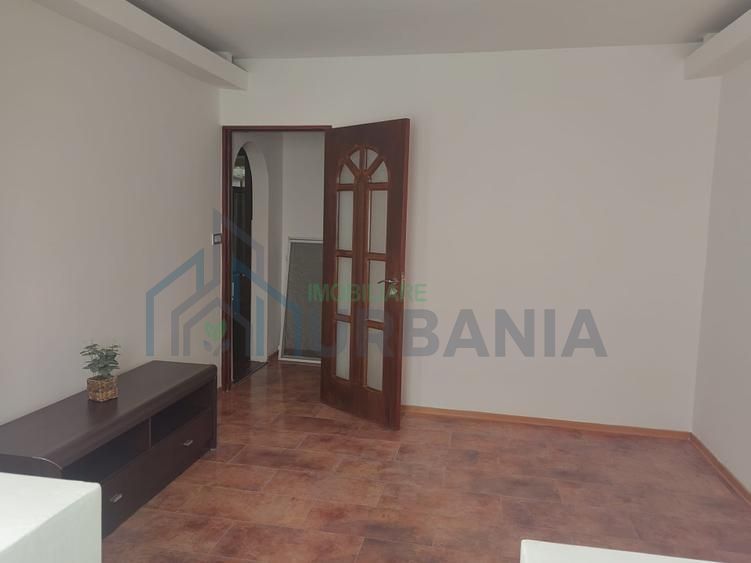 se da spre inchiriere apartament 2 camere - Poză 1