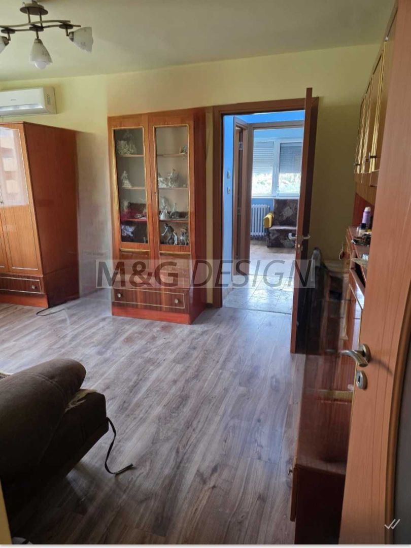 Apartament 3 camere Sgului etaj 2 cu centrala - Poză 2