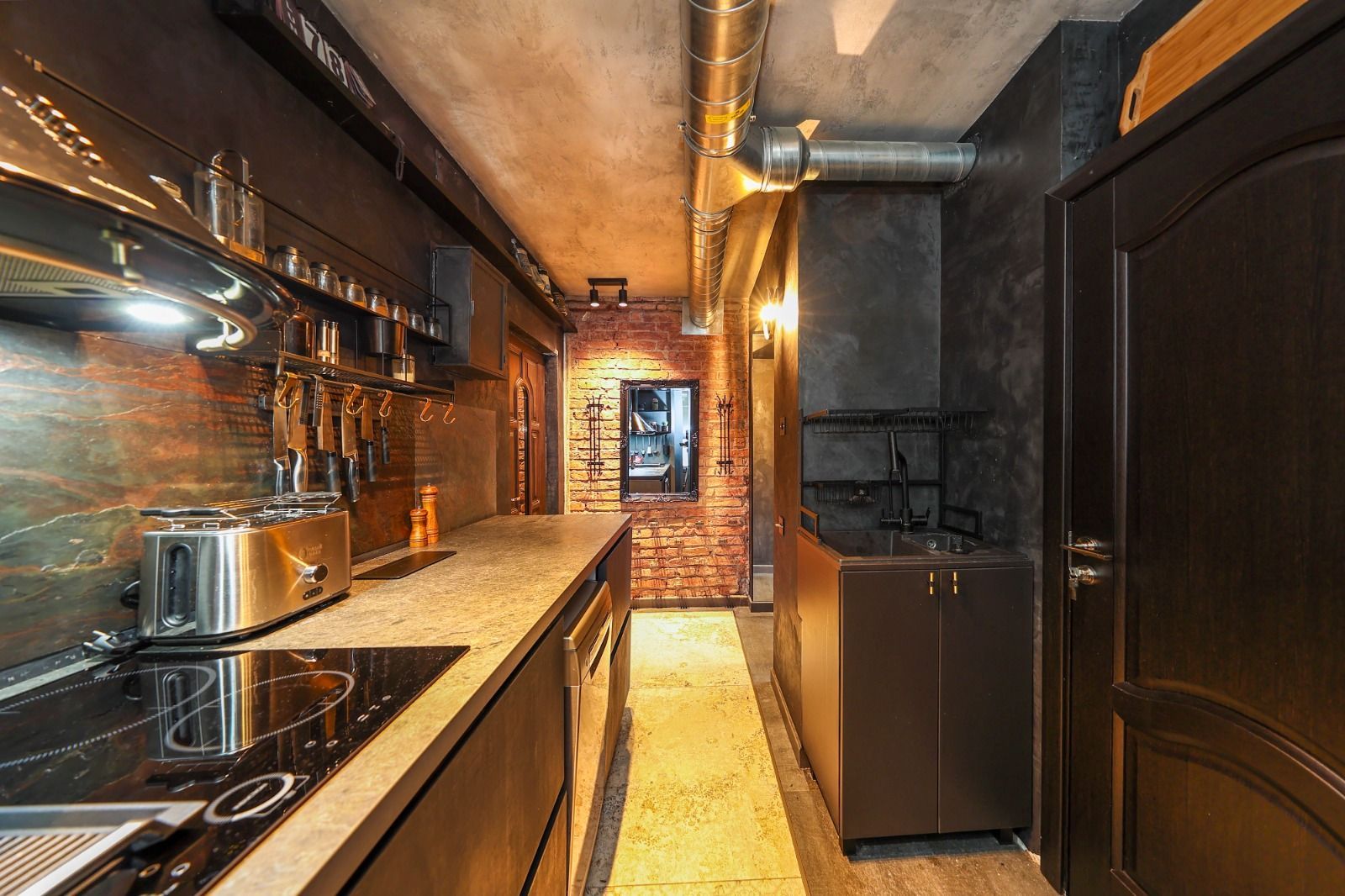 Bijuterie arhitecturală cu dotări smart in centrul Brasovului - Poză 22