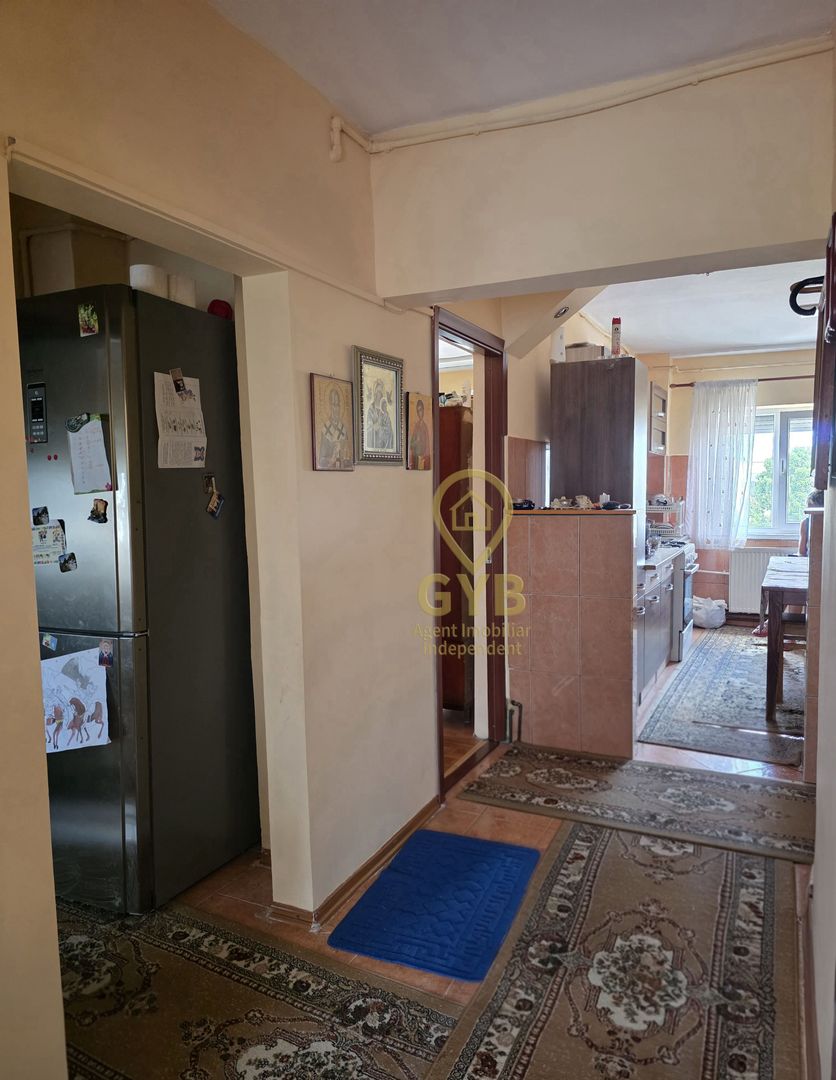 Apartament spatios cu 4 camere, 2 balcoane – Marghita, zona Penny - Poză 10