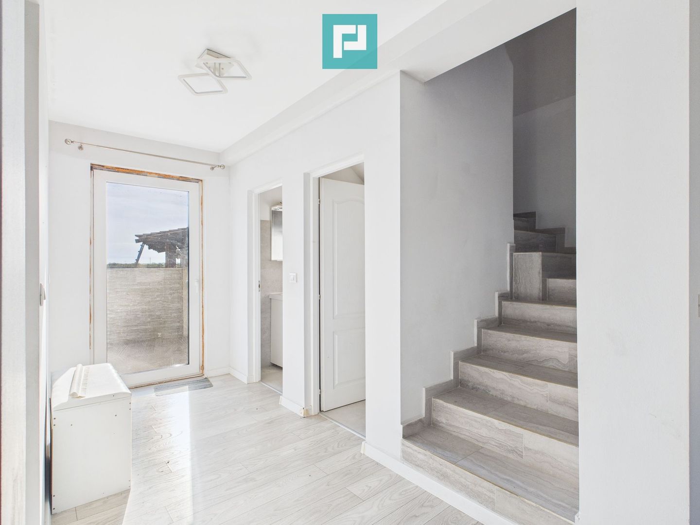 Duplex Parter+Etaj în Urseni - Poză 6