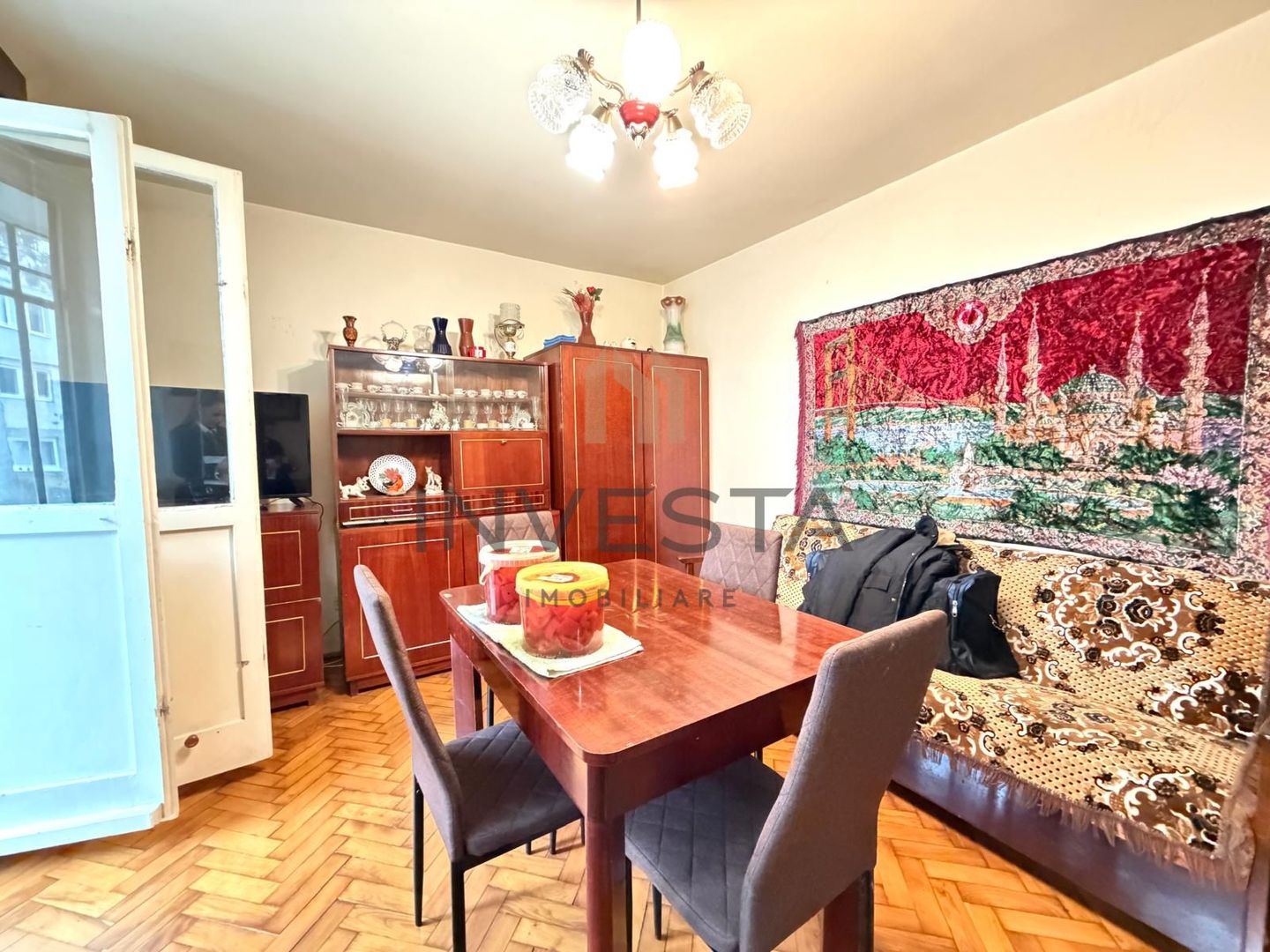 Apartament cu 3 camere pe Aleea Padin ! - Poză 8