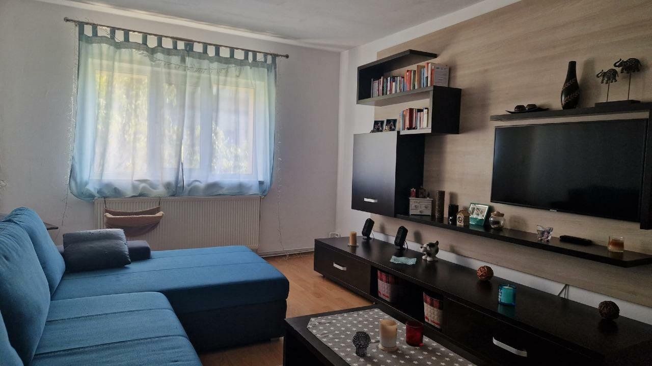 Apartament 3 camere Lipovei - Poză 2