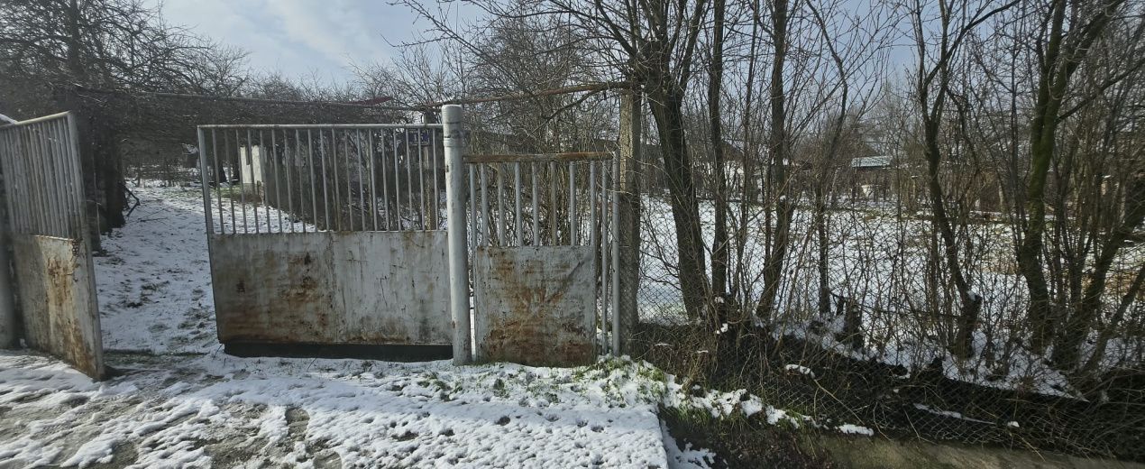 Casă + teren generos de vânzare în Strâmba Jiu - Poză 5