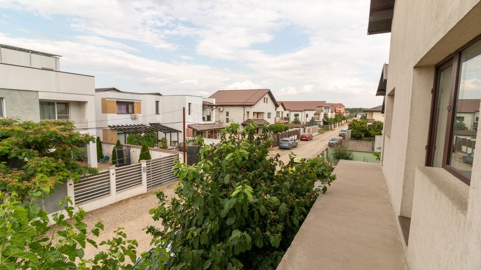 Vila spatioasa de vanzare in Pantelimon zona Padurea Cernica - Mierlei - Poză 15