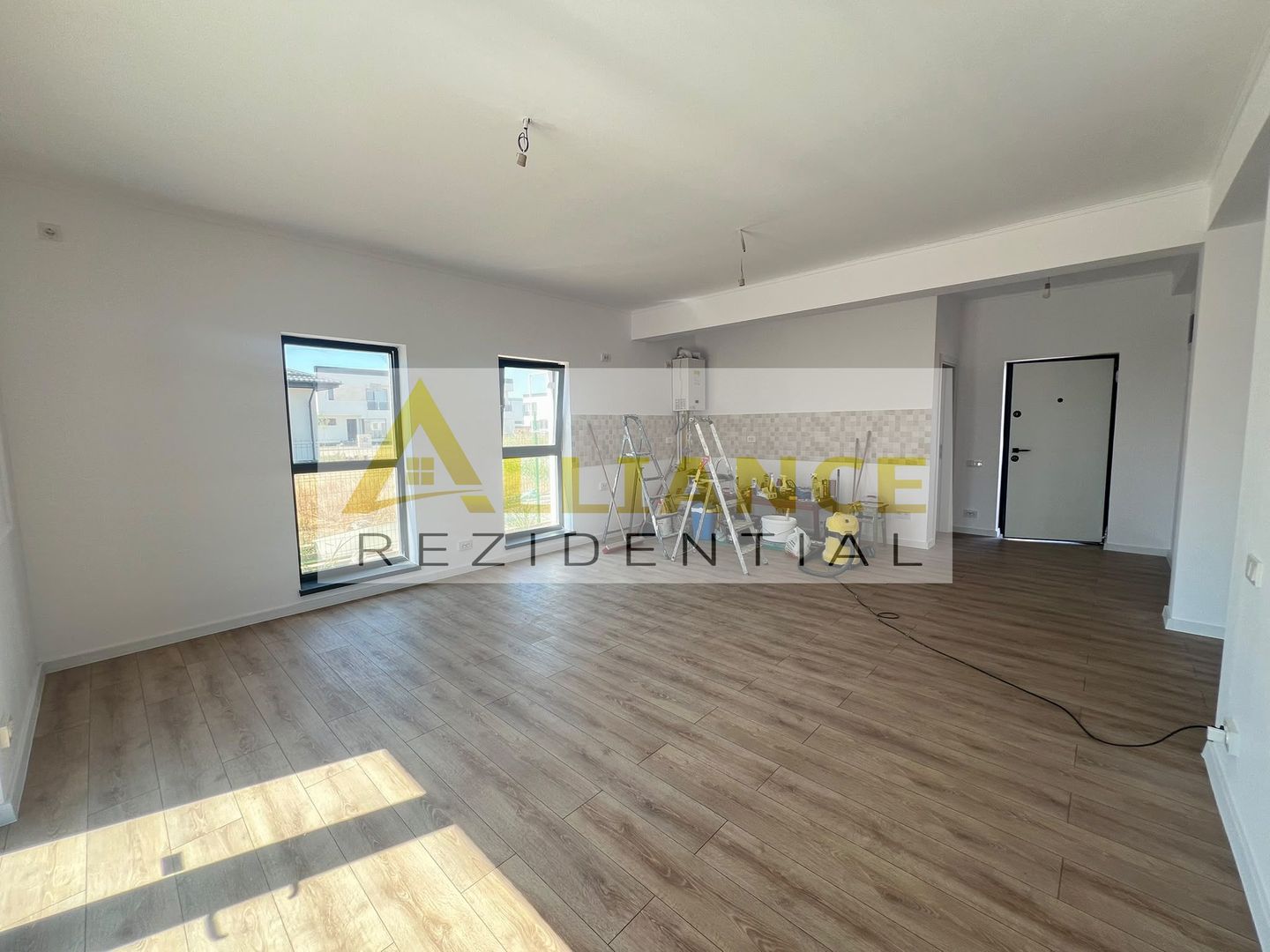 CASA PARTER-3 CAMERE- TEREN 375 M-500 M DE STV - Poză 6