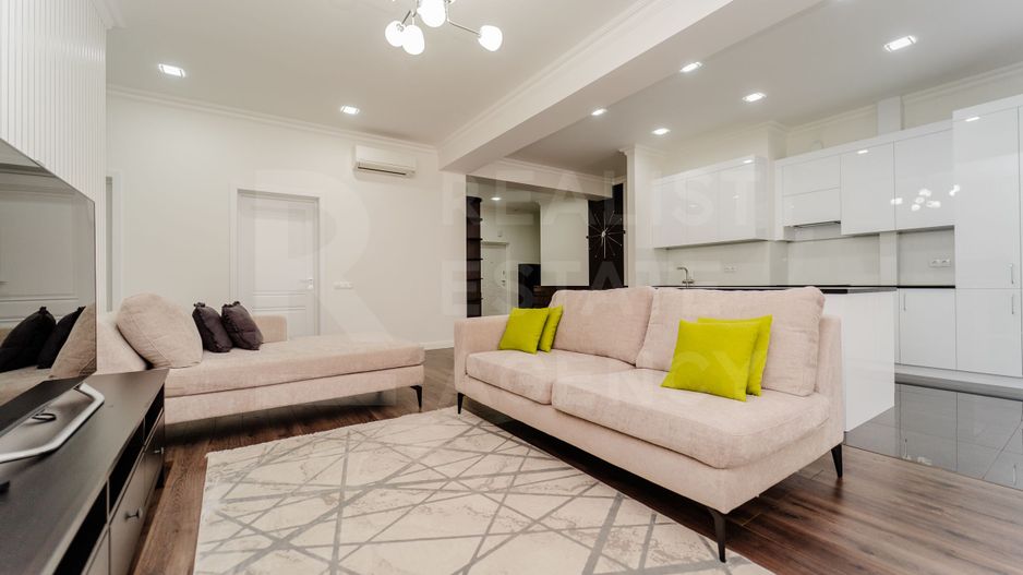 Chirie, apartament, 3 camere, strada Alexandru Bernardazzi, Centru - Poză 1